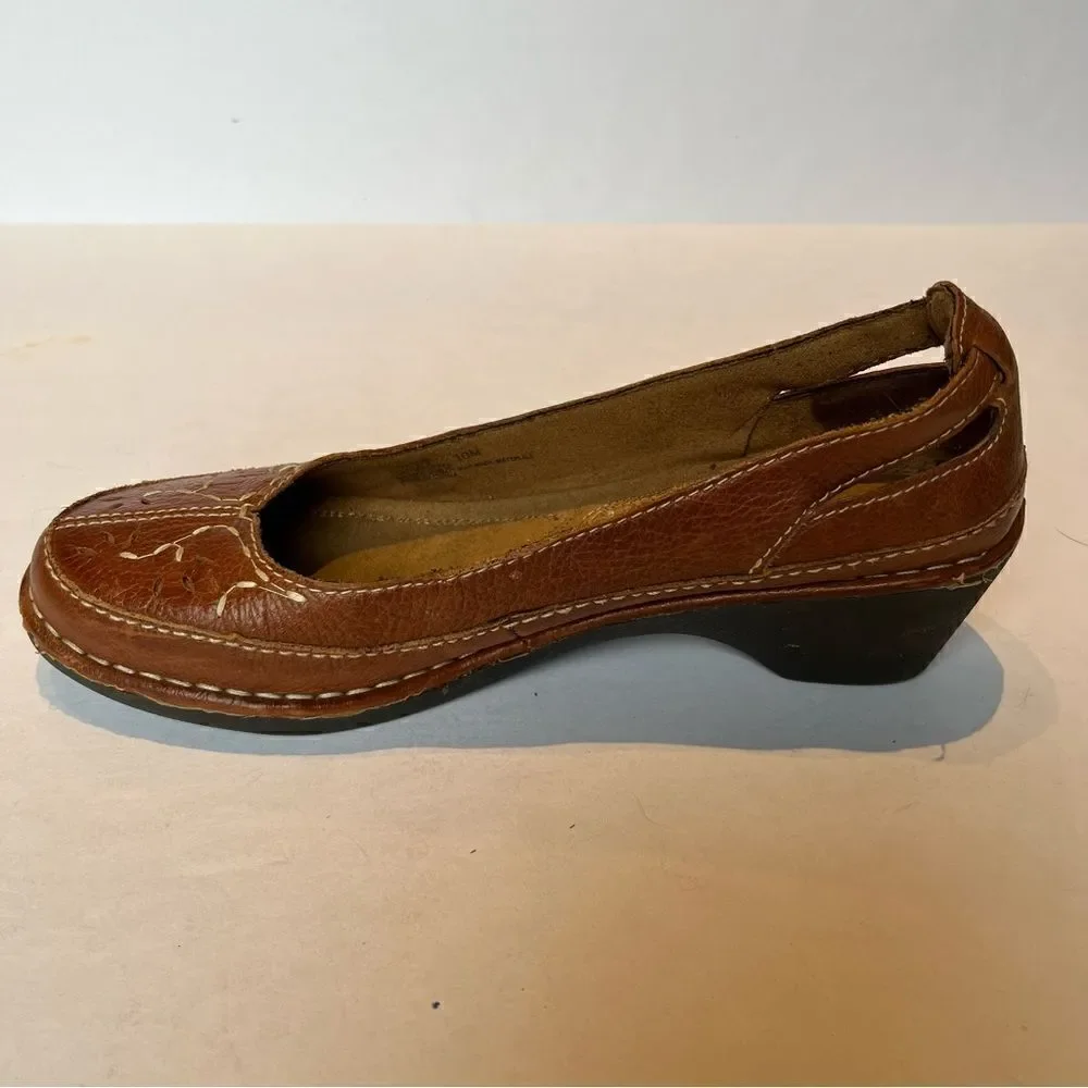 Naturalizer Women's Loafers Shelton Brown Embroidered Leather Size 10M